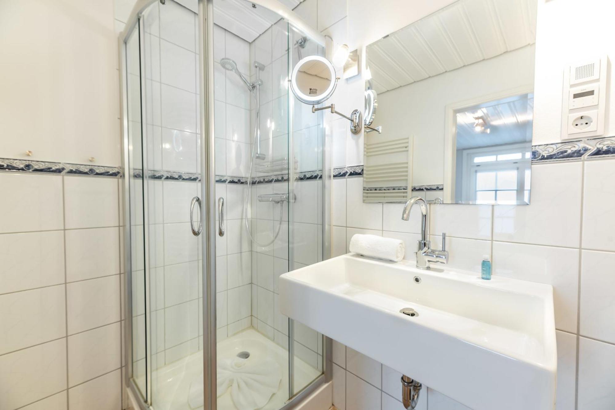 Landhaus Am Meer - Whg 3 Liinsand Utersum Bagian luar foto